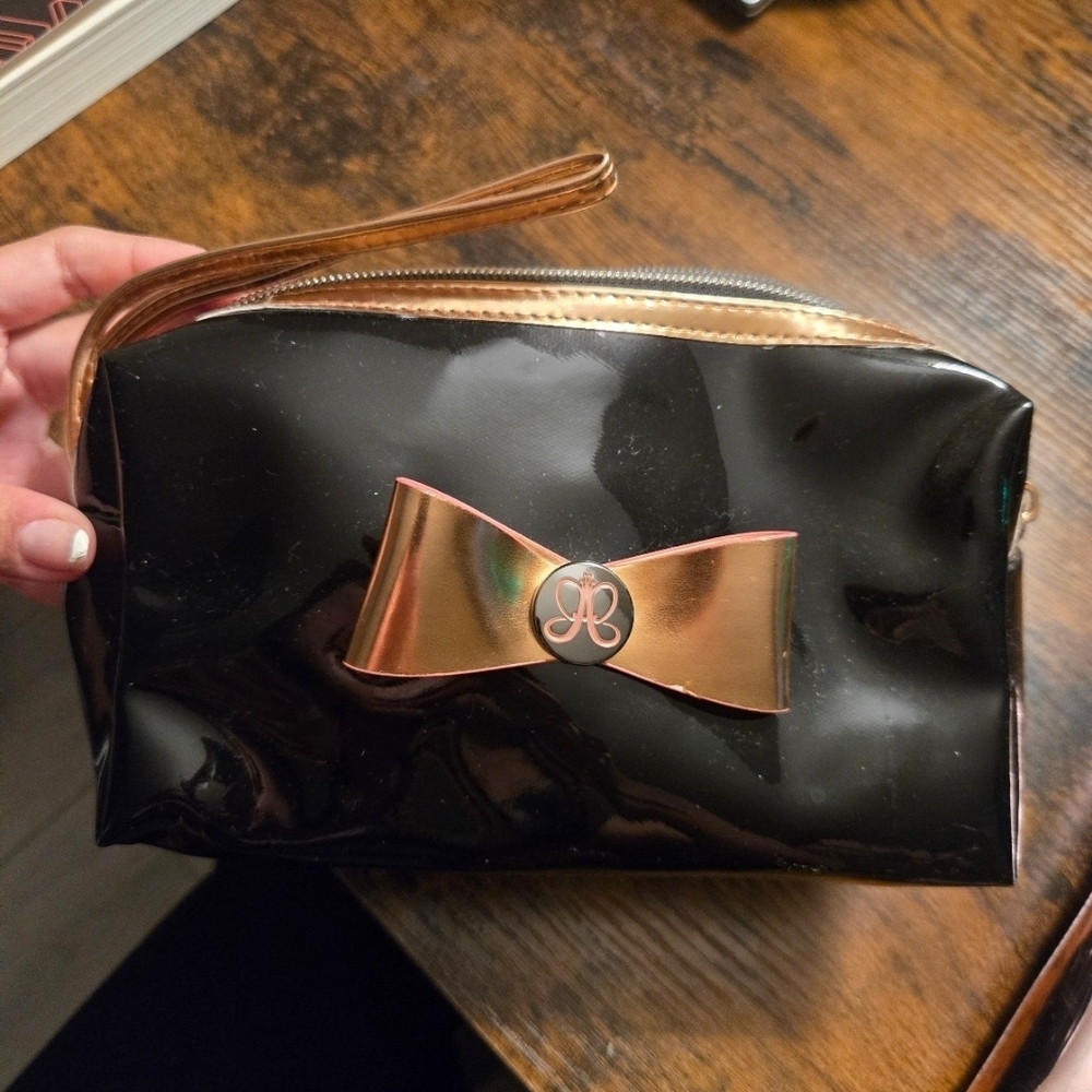 Anastasia Beverly Hills Black Makeup Bag